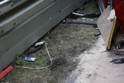 Dobel: 2 Tote und mehrere Schwerverletzte nach Frontalcrash